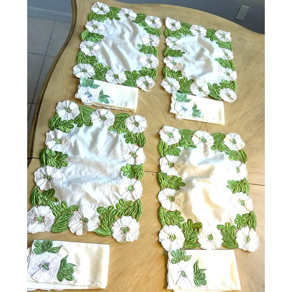 VTG 3D Floral Embroidered Linen Placemat & Napkin Set Of 4 Richelieu Cutwork